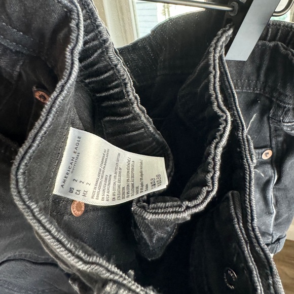 American Eagle Dreamy Drape Stretch Denim Shortie - Picture 4 of 4